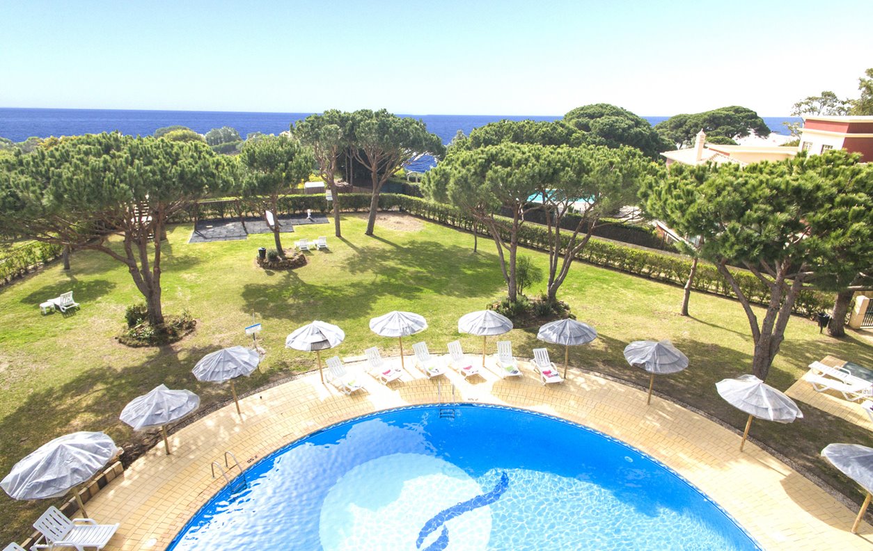 alojamento Holiday Apartment with Pool, Sea View, A / C and Wi-Fi - 350m from the beach - 12531