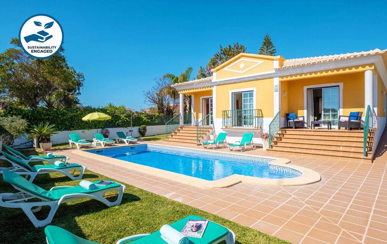 AMAZING VILLA W/ PRIVATE HEATABLE POOL & JACUZZI, A/C, FREE WI-FI, 1 KM TO THE BEACH  - 12577