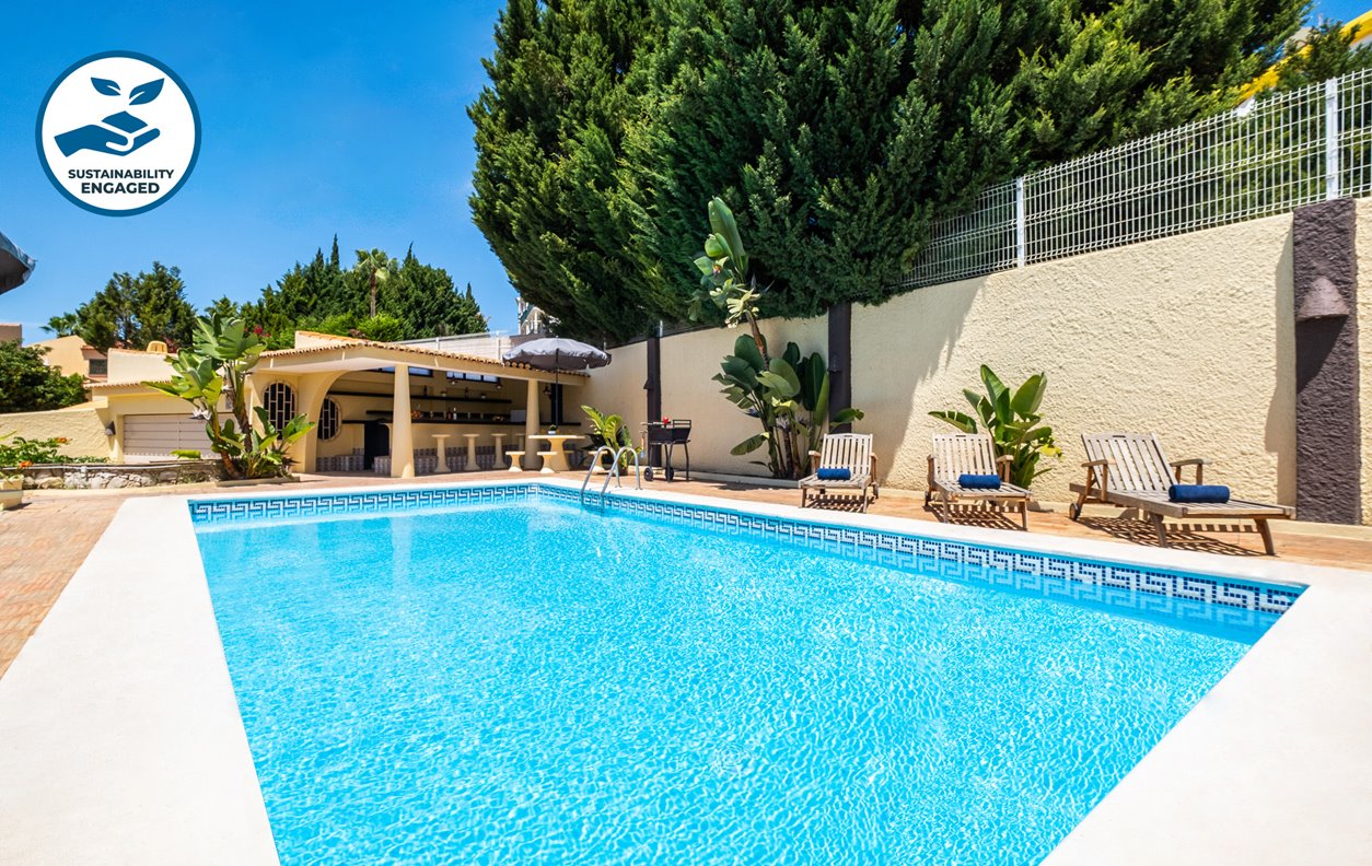 alojamento Holiday Villa with Heatable Pool, A / C, BBQ & Wi-Fi  - 12601