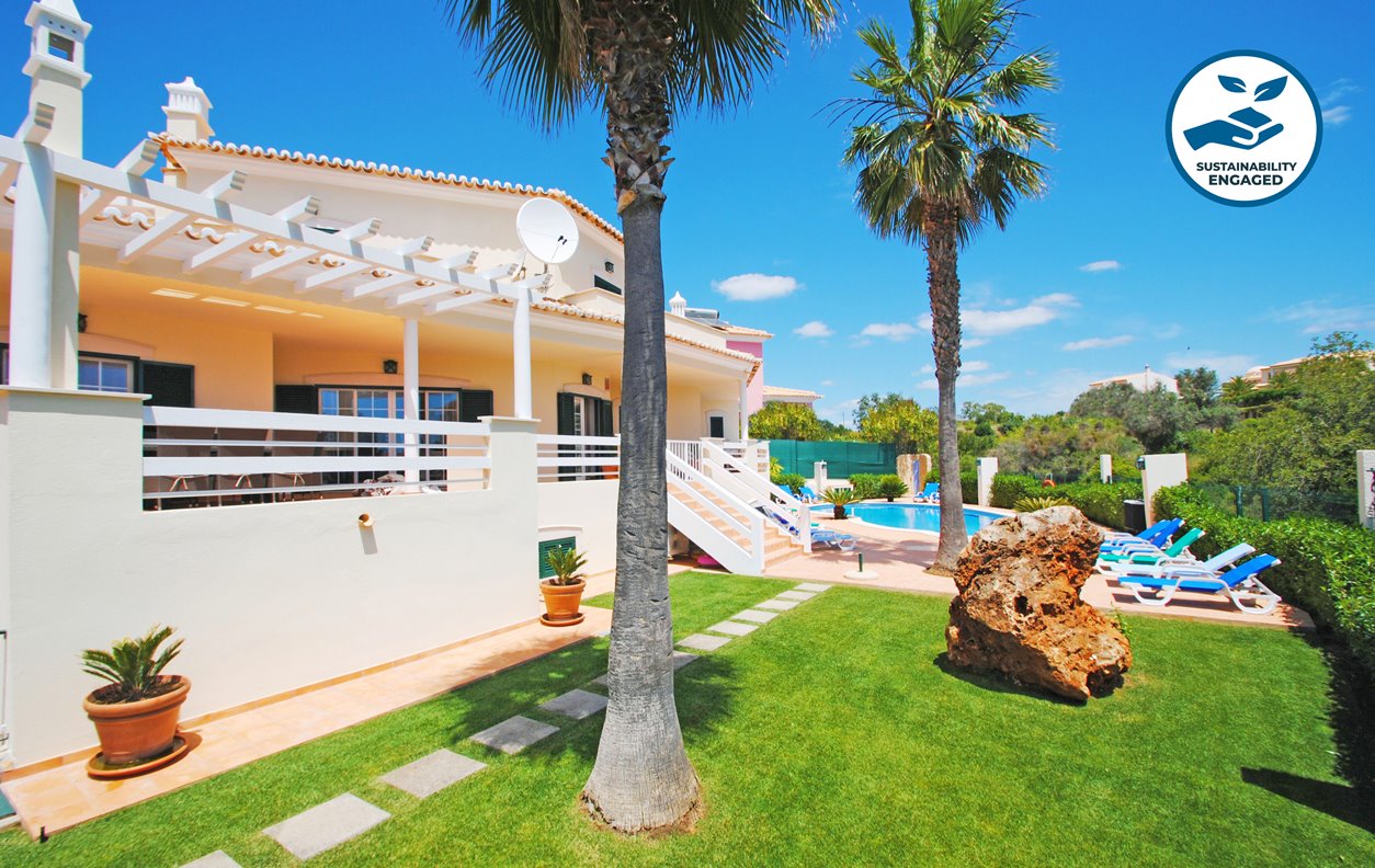 Villa Oliveira - Holiday Villa with Heatable Pool, Jacuzzi, Games, A / C, BBQ and Wi-Fi Near - 12651