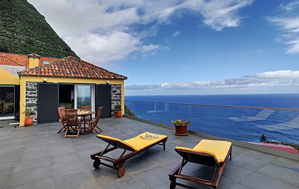 Holiday House with A / C, BBQ and Wi-Fi - Near the Natural Pools of Porto Moniz - 12959