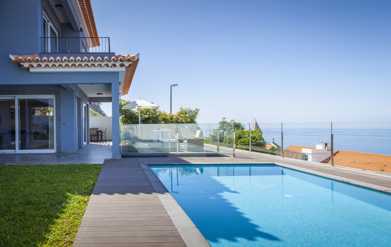 Holiday House with Heatable Pool, Sea View, A / C, BBQ and WI-FI - Near Golf Course - 12995