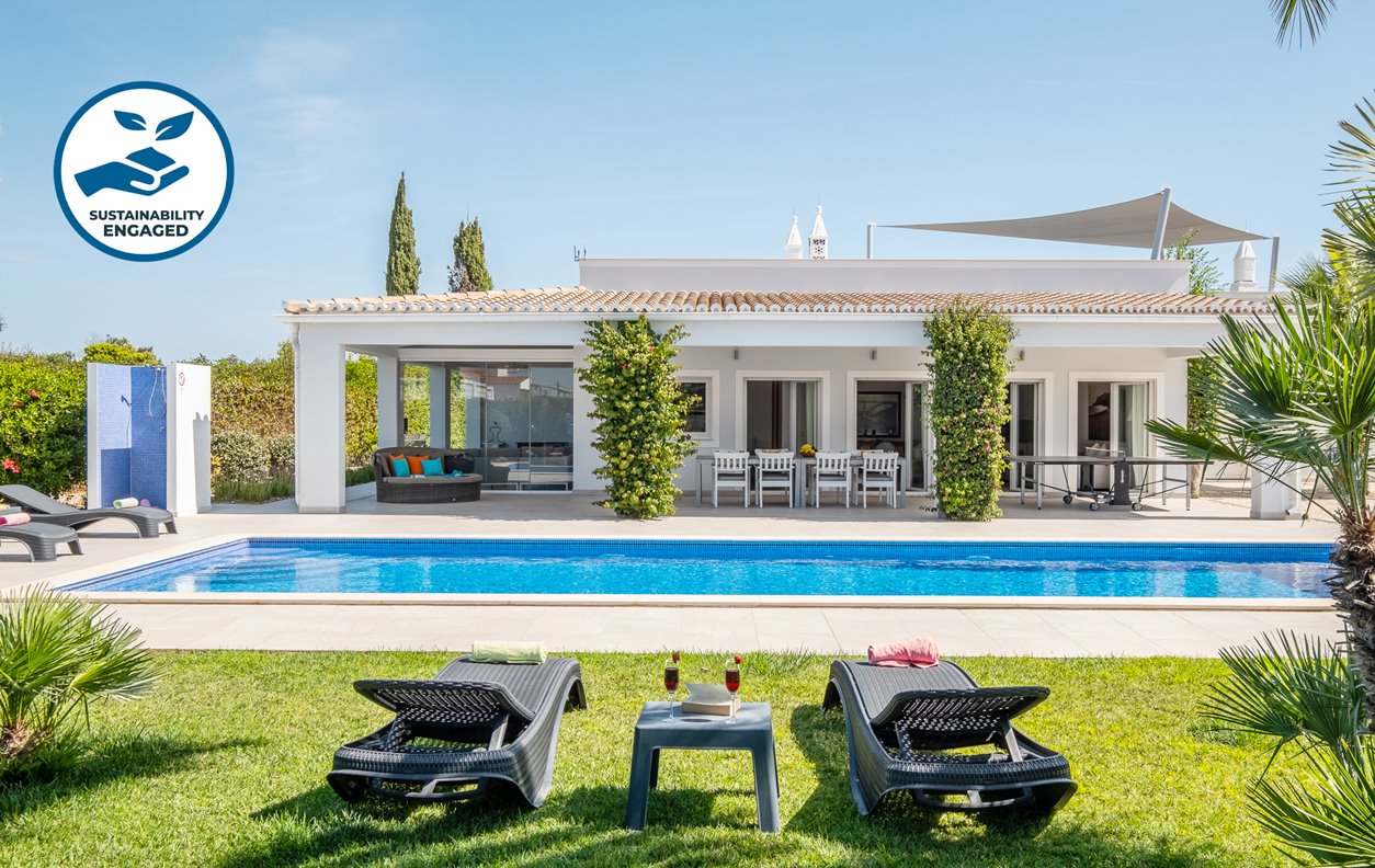 Holiday house with heatable pool and garden, A / C, BBQ Wi-Fi - 850 meters from the popular Vale de Centeanes Beach - 13007