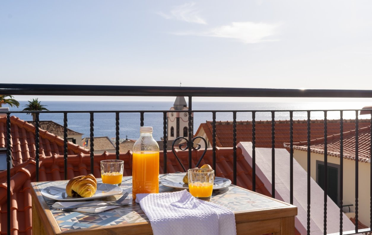 Holiday Apartment with Terrace, fully equipped, great Wi-Fi - 5 minutes from the beach - 13029