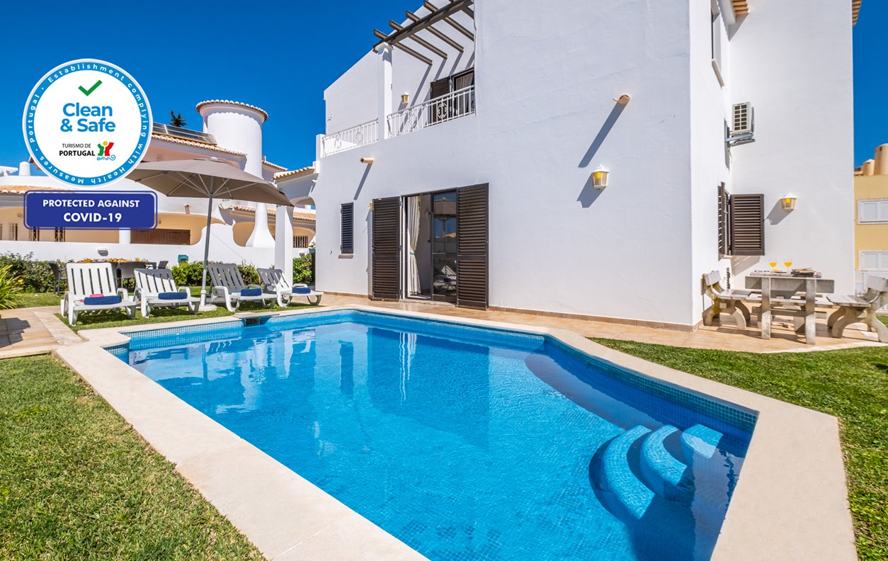 Holiday Home with Heatable Pool, Garden, A/C, BBQ and Wi-Fi - Next to Praia dos Alemães - 13507
