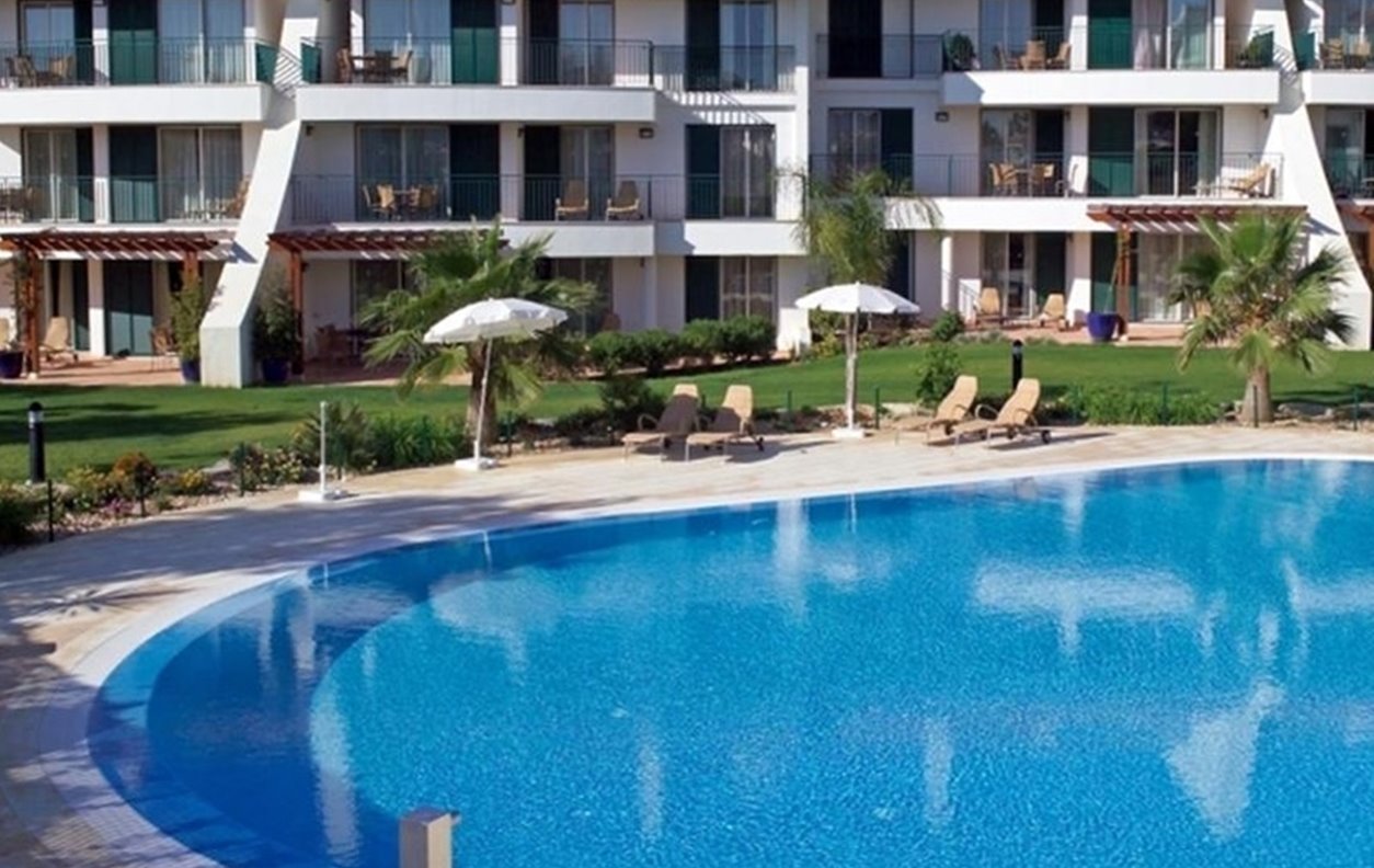 alojamento Holiday Apartment with Pool and Garden, A/C and Wi-Fi - Opposite the Golf Courses - 13530