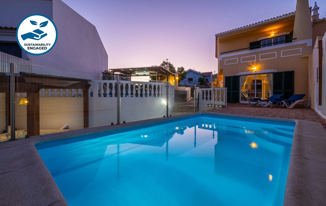 Villa with private pool, jacuzzi, BBQ garden and Wi-FI - 13575