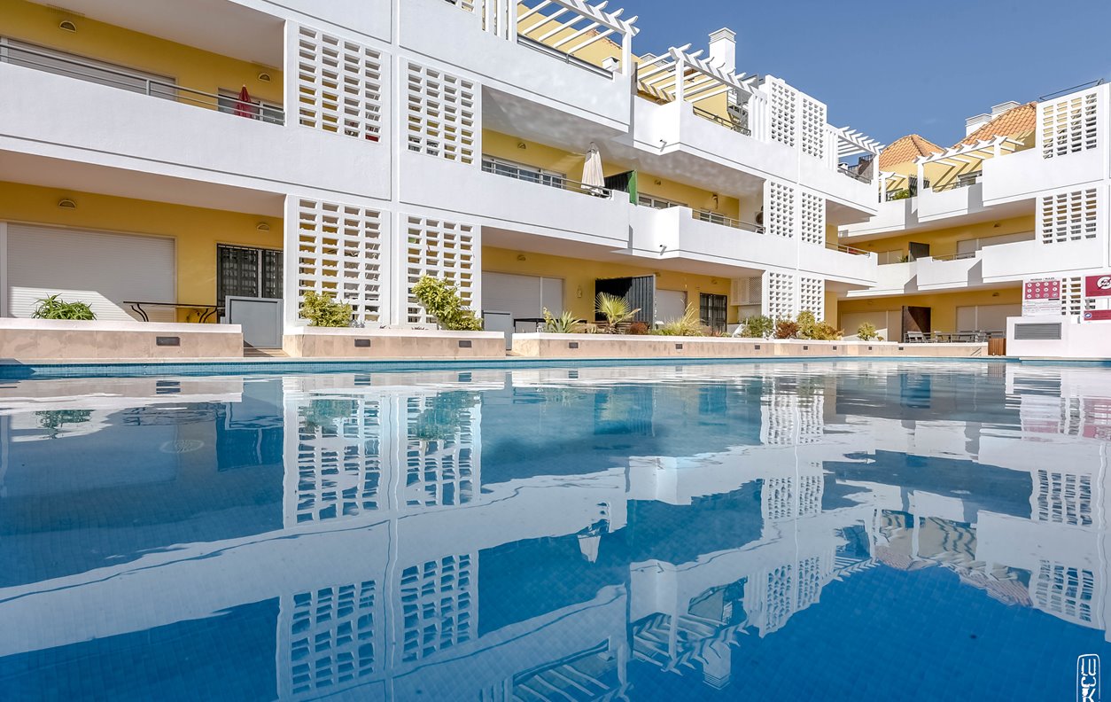 Holiday apartment with pool, garage and WI-FI - 13619