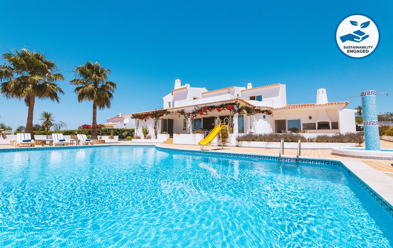 Stunning 4 bedroom villa with private heated pool, WiFi and AC - 13765