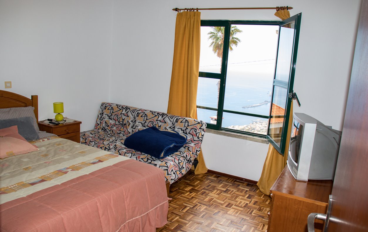 Holiday House with Sea, Garden and Wi - Fi - Near Palheiro Golf - 1417