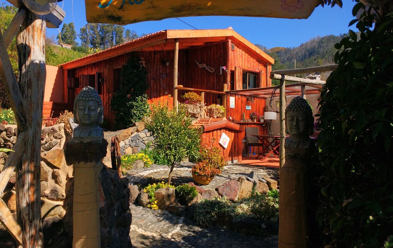 Vacation Cabin with Mountain Views, BBQ, PetFriendly and Wi-Fi - Near Levada das 25 Fontes - 1926